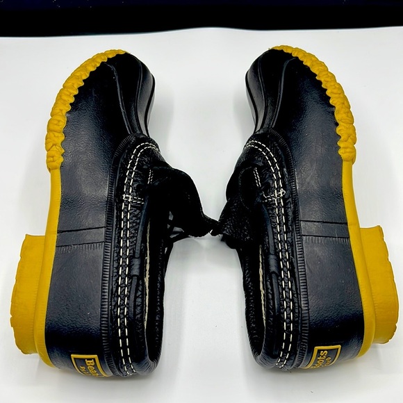 Bean boots by LL Bean size 7M looks brand new. - Picture 8 of 9